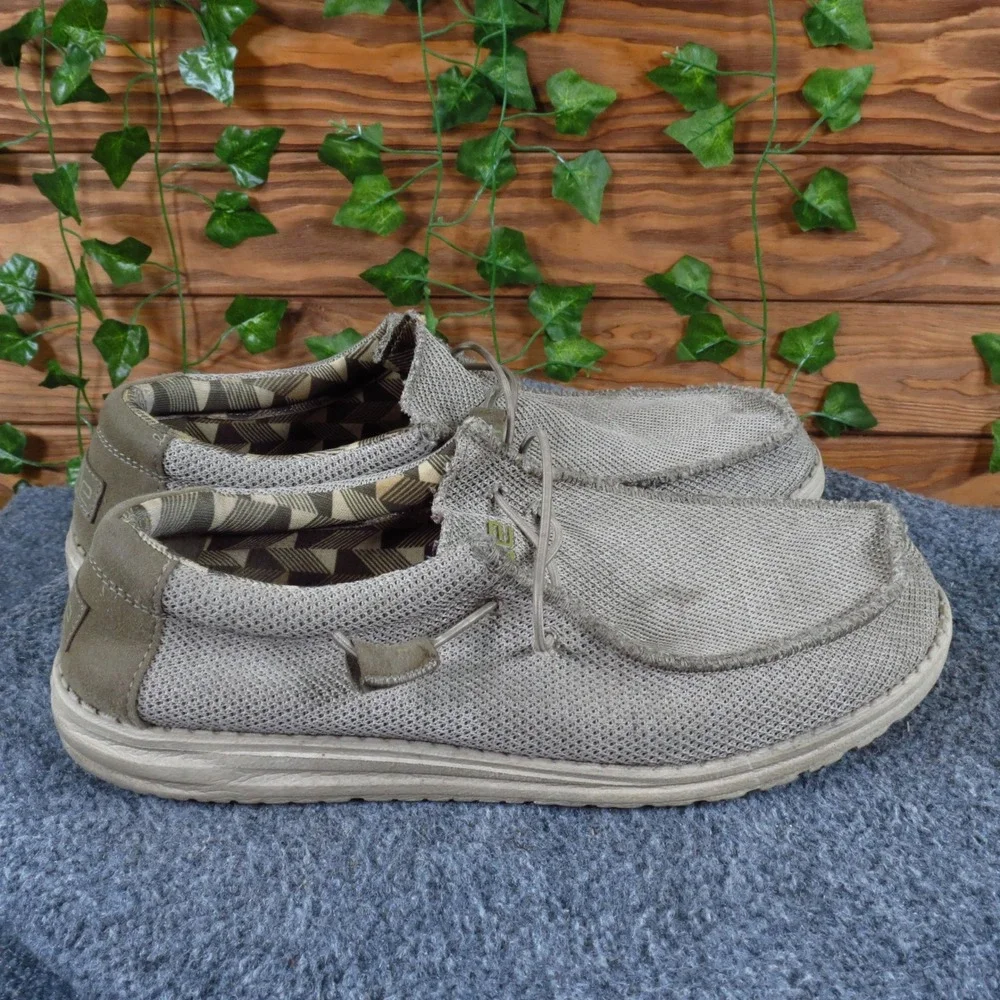 Hey Dude Wally Sox Mens‎ Loafers Size 10 Walking Shoes Tan Stretch Knit Slip On